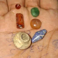 مجموعه مهره کهنه|کلکسیون اشیاء عتیقه|هشتگرد, شهرک ریحانه|دیوار