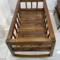 تخت نوزاد (نَنو)