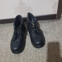 کفش ایمنی استاندارد