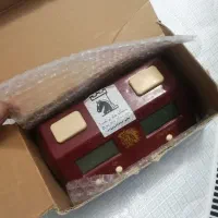 تعدادی ساعت و وسایل شطرنج