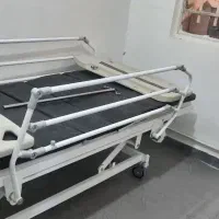 تخت بیمارستانی|پزشکی|بومهن, |دیوار