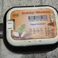 دستگاه جوجه کشی و..