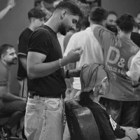 آموزشگاه آرایشگری|خدمات آموزشی|اندیشه, اندیشه فاز ۱|دیوار