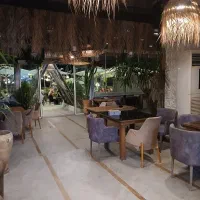 استخدام سالنکار اقا/صندوق دار خانم (ساکن کیش)