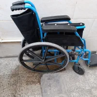 ویلچر سبک تاشو مسافرتی و تشک مواج و دو بسته پوشک|آرایشی، بهداشتی، درمانی|خاوران, |دیوار
