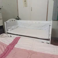 تخت و گهواره کنار مادر|تخت و صندلی بچه|لار, |دیوار