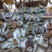 قفل وچاقو|کلکسیون اشیاء عتیقه|شهرکرد, |دیوار