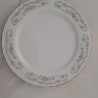 پلو خوری۱۲ عدد خورش خوری ۶ عدد۳۵۰۰۰۰۰وتعدادی ظرف