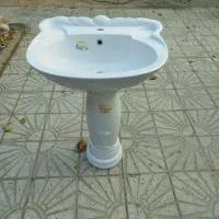 روشویی پایه دار