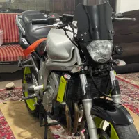 fz600