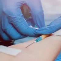 تزریقات در محل توسط کادری مجرب