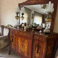 آیینه و کنسول