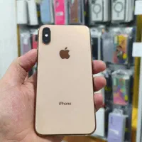 ایفون xs