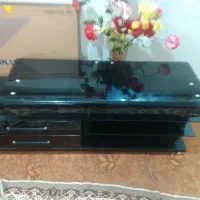 میز تلویزیون شیشه ای مشکی