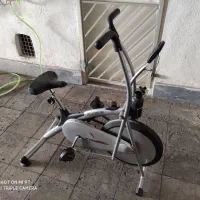 دوچرخه ثابت ورزشی