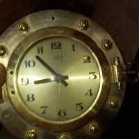 سه عدد ساعت قدیمی و دکوری