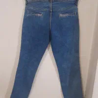 سلام یک عدد شلوار لی دخترانه سایز ۳۱