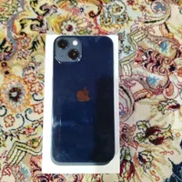 اپل iPhone 13 با حافظهٔ ۱۲۸ گیگابایت