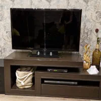 میز زیر تلوزیون