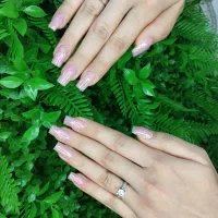 کاشت ناخن تخفیف ویژه