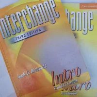 کتاب مکالمه زبان انگلیسی اینترچنج