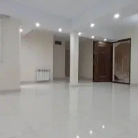 ۷۰ متر یک خواب تخلیه غرق در نور