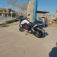 بنلی ۲۵۰تکسیلندر