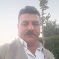 به یک شاگرد کاشیکاری نیاز دارم