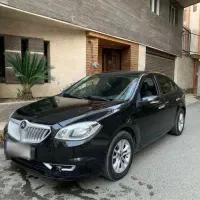 برلیانس۳۳۰موتوربزرگ