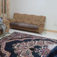 یک خانم چهت نظافت منزل