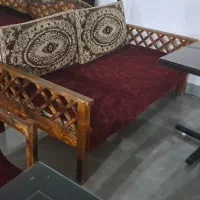 تخت چوبی واهنی وصندلی چوبی واهنی|صندلی و نیمکت|نور, |دیوار