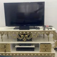 میز وتلویزیون