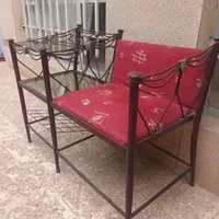 میز تلفن تمیز و زیبا