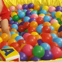 هزار عدد توپ پلاستیکی رنگی مناسب استخر بادی کودکان