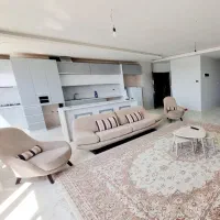 مبل ۷ نفره سالم و تمیز|مبلمان خانگی و میز عسلی|شیراز, احمدی جنوبی|دیوار