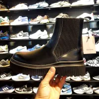 بوتboot زیر قیمت.به علت انبار گردانی