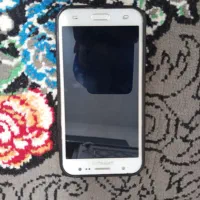 گوشی j5