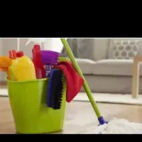 نیروی نظافتچی و خدمات خانم