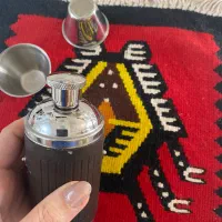 اشیا و وسایل قدیمی و کلکسیونی