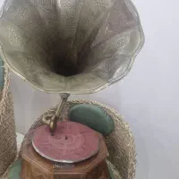 گرامافون قدیمی