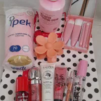 پک هدیه آرایشی بهداشتی