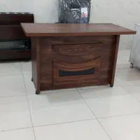 میز اداری کارمند