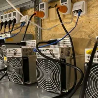 دستگاه ماینر استخراج رمز ارز با مجوز صنعت معدن