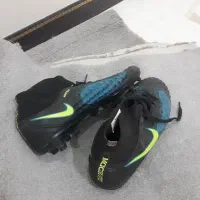 استوک فوتبال|کیف، کفش، کمربند|محمدشهر, محمدشهر|دیوار