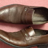 کفش و پوتین کار|کیف، کفش، کمربند|رشت, رشتیان|دیوار