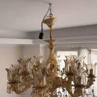 لوستر برنجی وارداتی ایتالیایی ۸ شاخه مدل لاله|لوستر و چراغ آویز|تهران, منصوریه منگل|دیوار