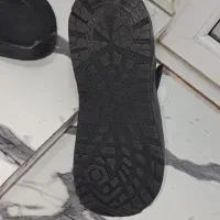 کفش کار|کیف، کفش، کمربند|شوط, |دیوار