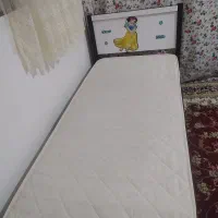تخت نوجوان همراه با تشک