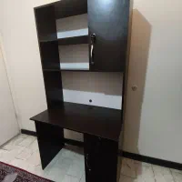 میز تحریر کتابخانه ایی