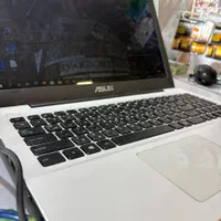 ایسوس میانرده گرافیک دار